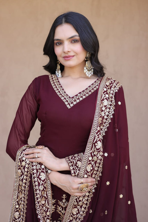 Women’s Traditional Garba Outfit | Embroidered Lehenga Set - product image